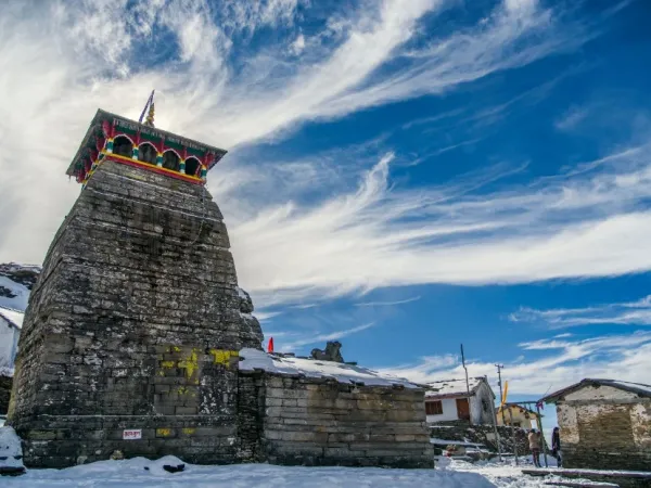 Natural valleys and surroundings of Kedarnath