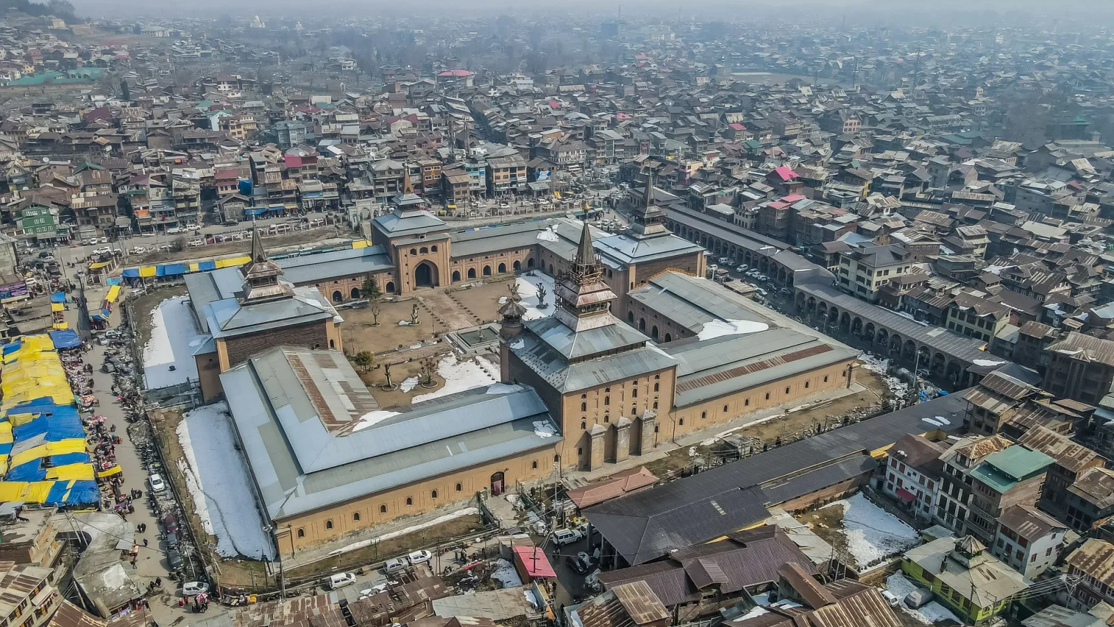 The Complete Kashmir Travel Guide: Paradise on Earth