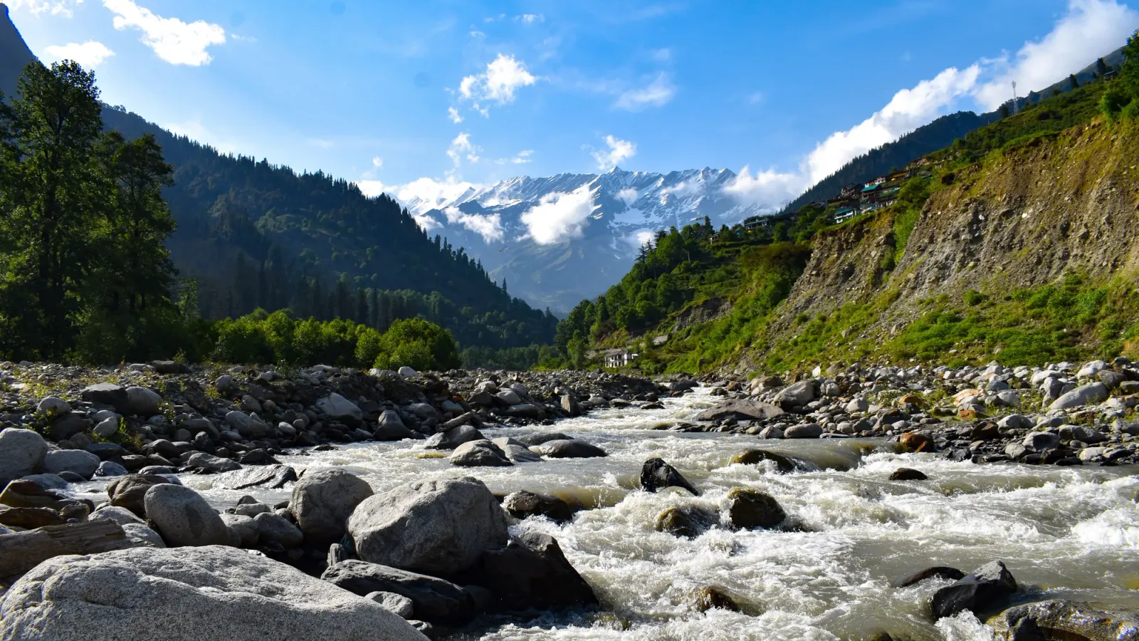 Essential Packing List for a Himalayan Mountain Trip