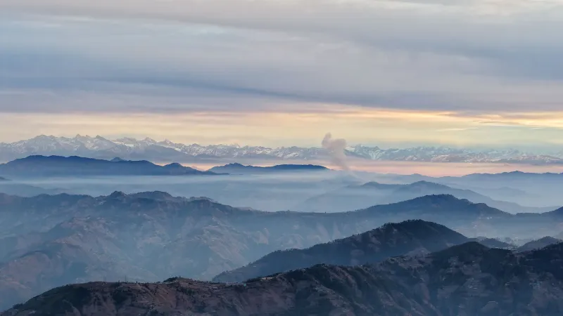 Natural valleys and surroundings of Jakhoo temple