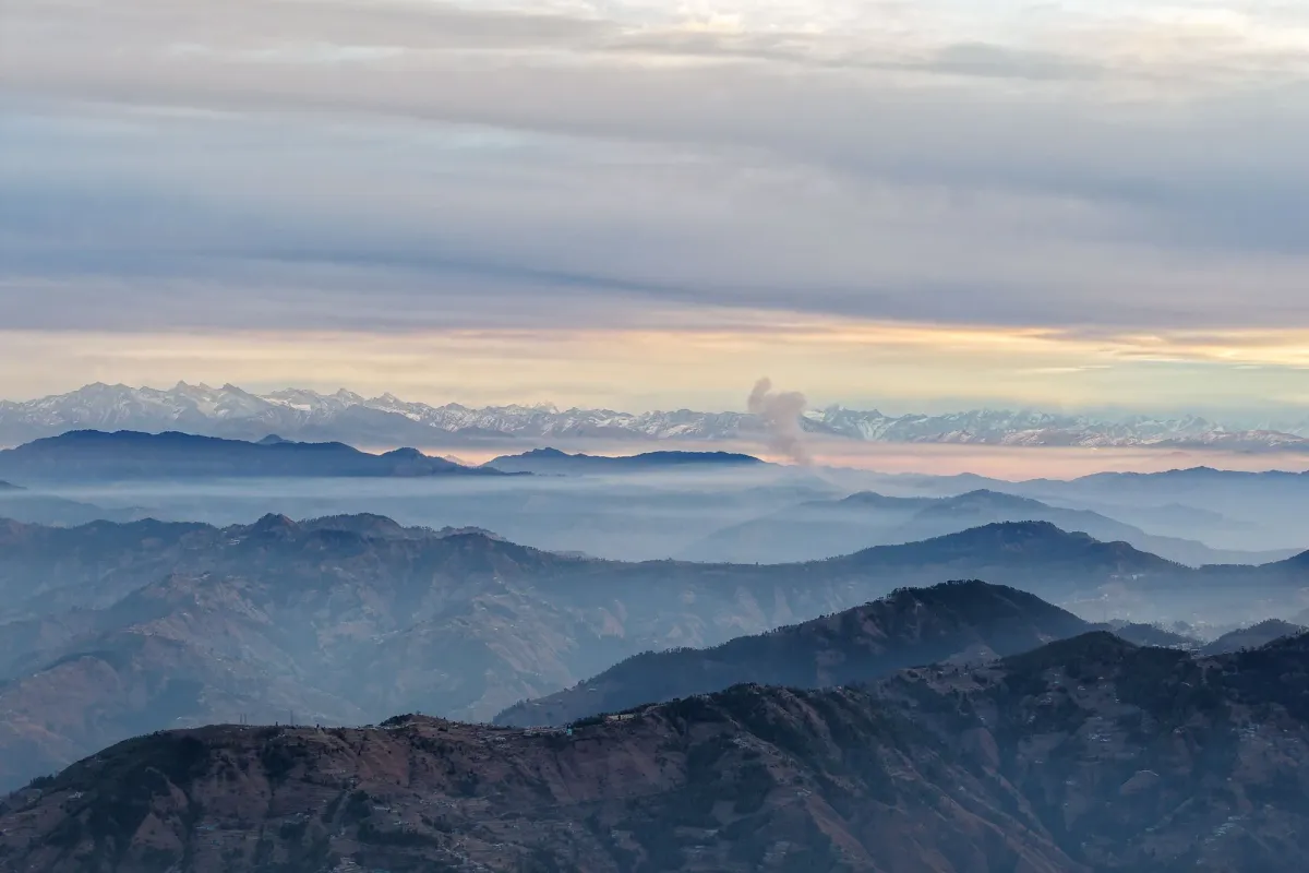 Natural valleys and surroundings of Jakhoo temple