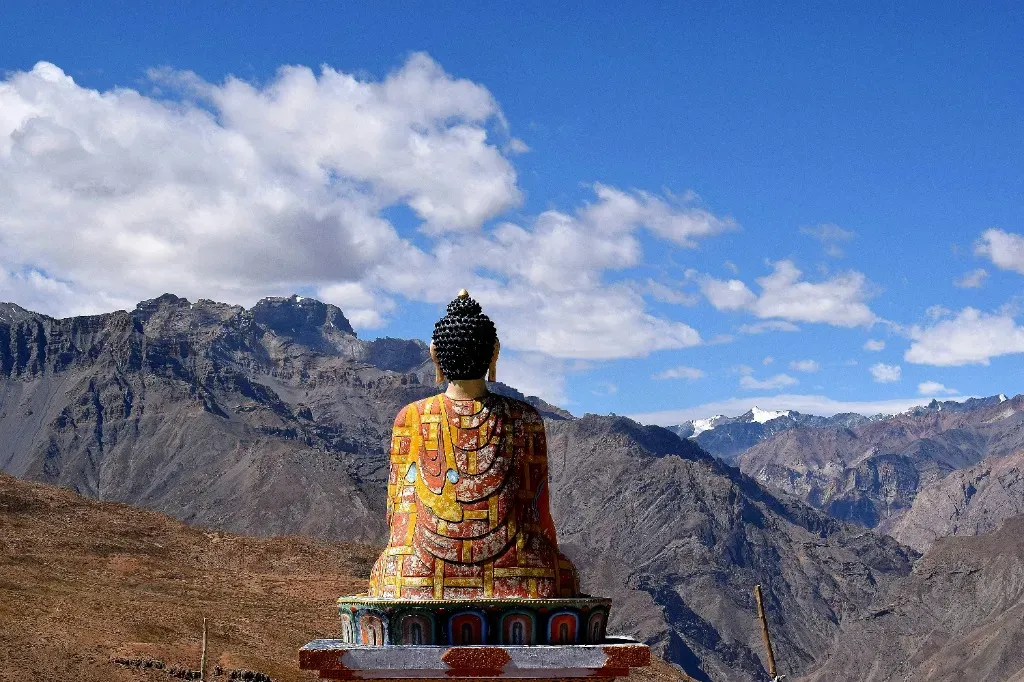 Natural valleys and surroundings of Kalpa