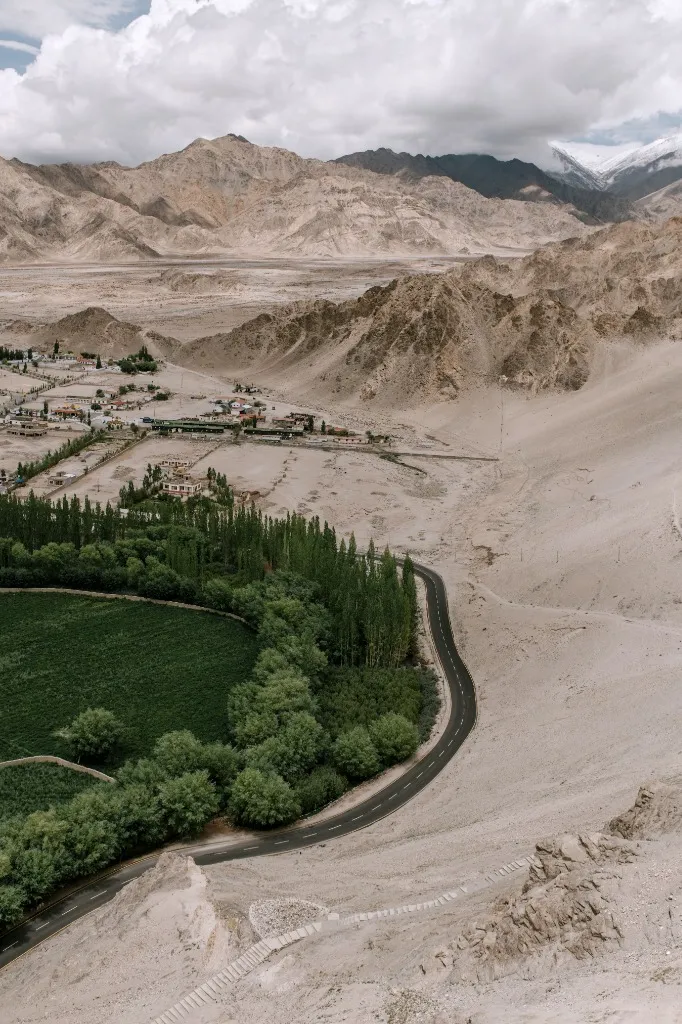 Natural valleys and surroundings of Nubra Valley